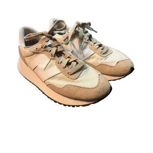 New Balance 237 Women's Beige Sneakers Size 8.5W, 40EU